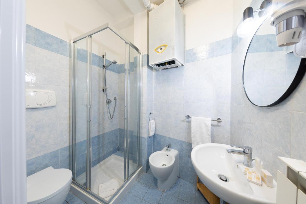 Via Siena 4 - Suites & Rooms Marina di Cecina Exterior photo