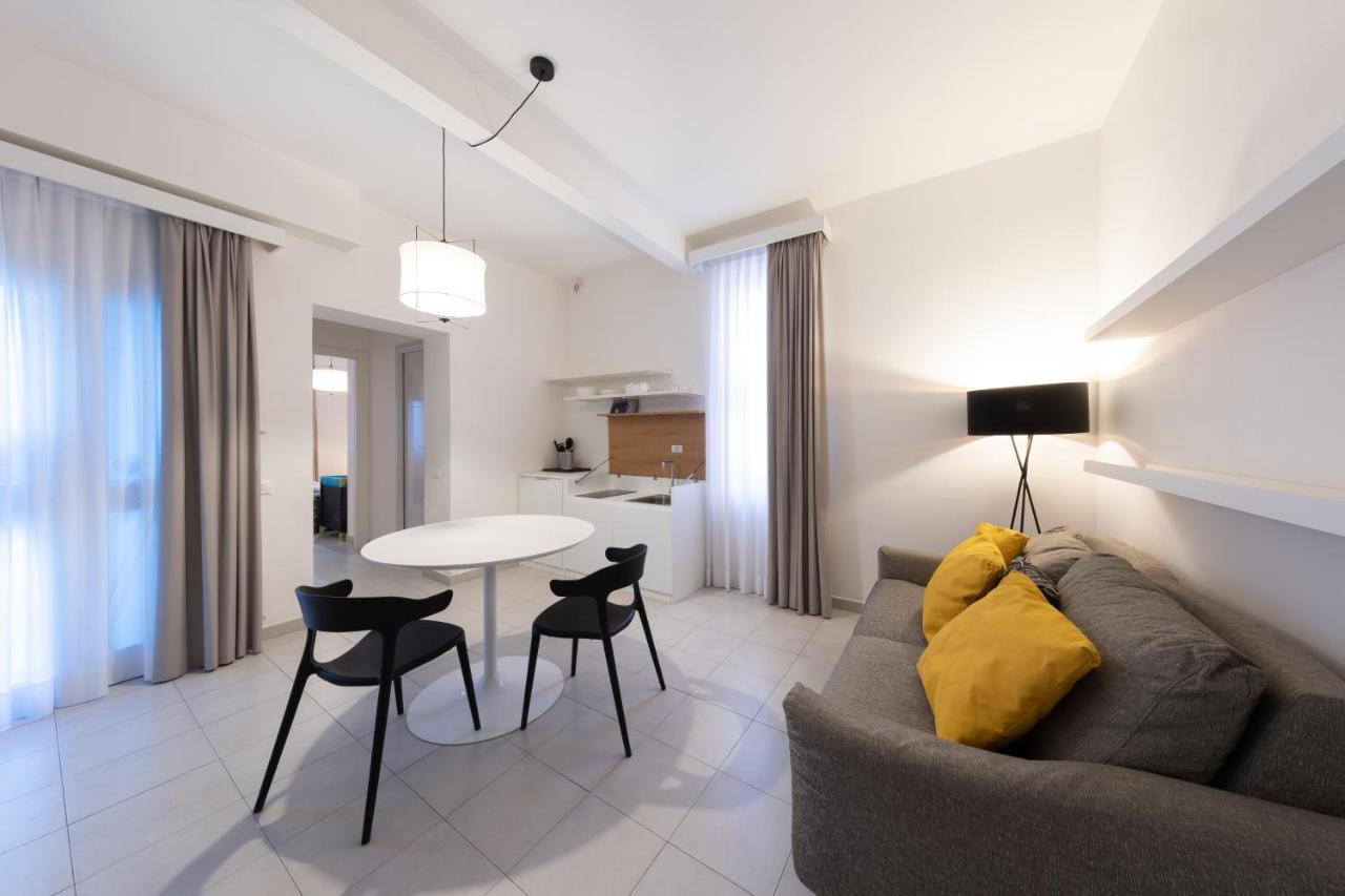 Via Siena 4 - Suites & Rooms Marina di Cecina Exterior photo