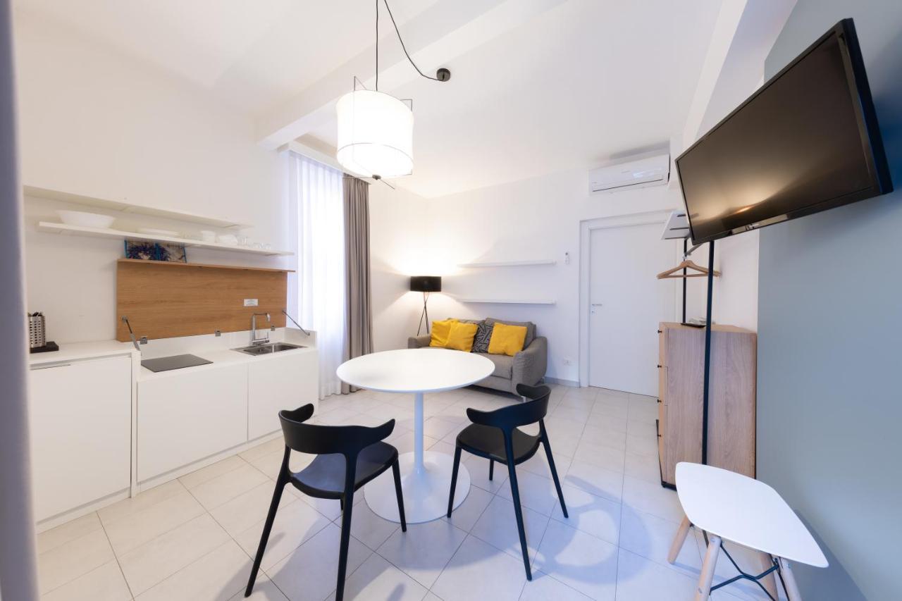 Via Siena 4 - Suites & Rooms Marina di Cecina Exterior photo